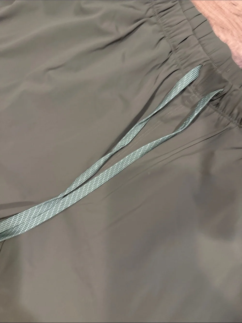 5inch Fabletics Men's Athletic Shorts Olive Green - Picture 3 of 5